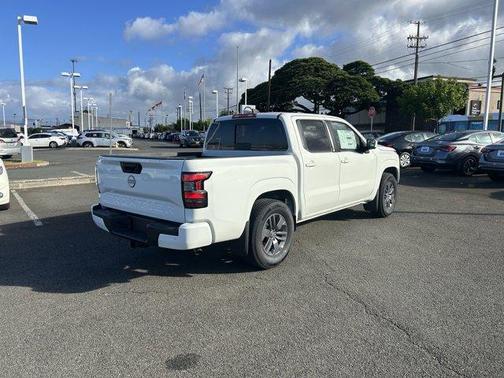2025 Nissan Frontier SV