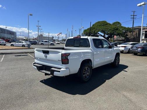 2025 Nissan Frontier SV