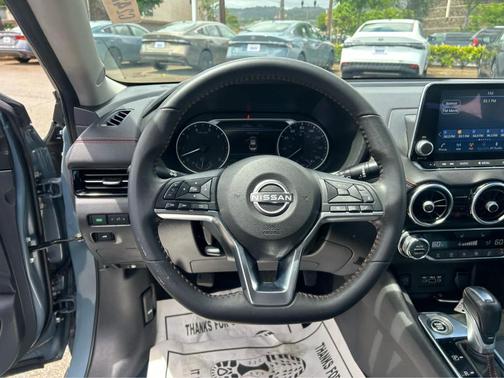 2t Gry Blk Roof 2024 Nissan Sentra SR
