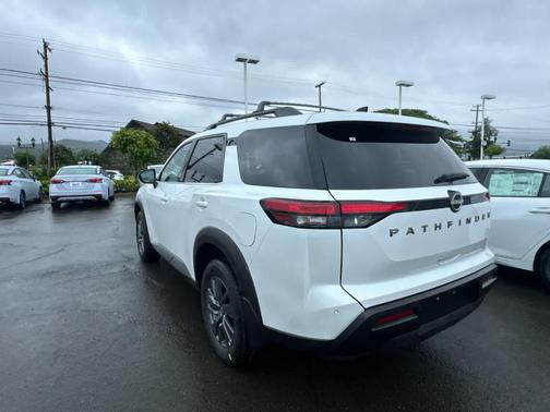 Everest White P 2026 Nissan Pathfinder SV