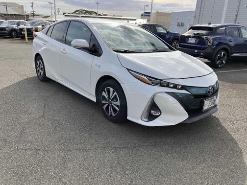2017 Toyota Prius Prime Plus
