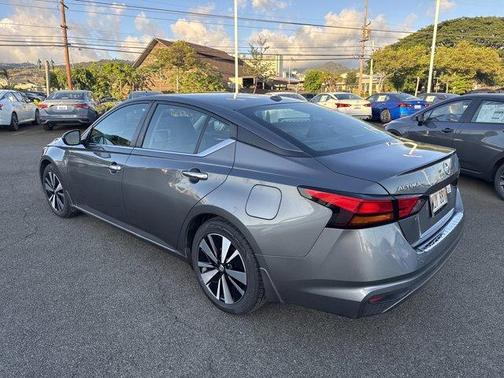 2022 Nissan Altima 2.5 SV