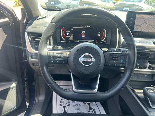 Deep Ocean Blue 2024 Nissan Rogue SL