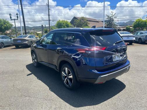 Deep Ocean Blue 2024 Nissan Rogue SL