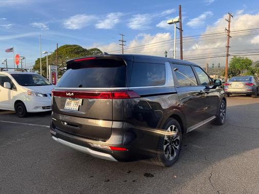 2024 Kia Carnival EX
