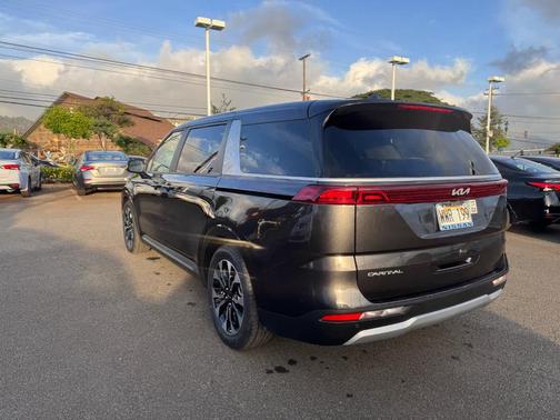 2024 Kia Carnival EX