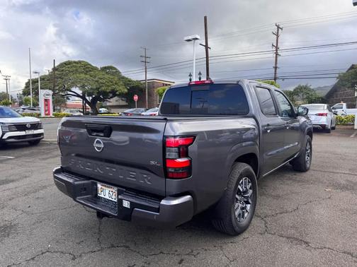 2024 Nissan Frontier SL