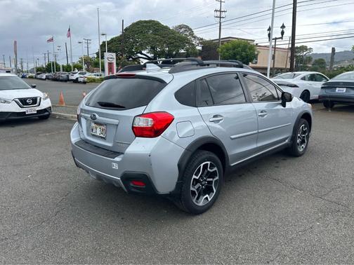 Ice Silver Metallic 2017 Subaru Crosstrek 2.0i Limited