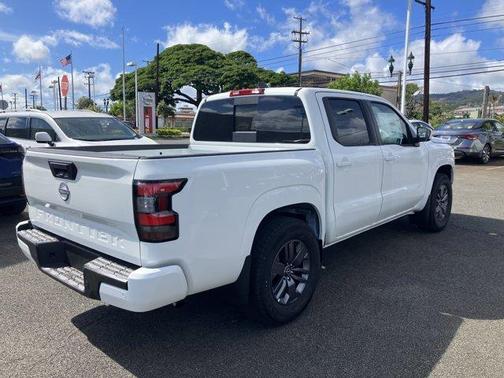 2025 Nissan Frontier SV