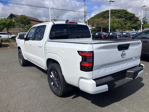 2025 Nissan Frontier SV