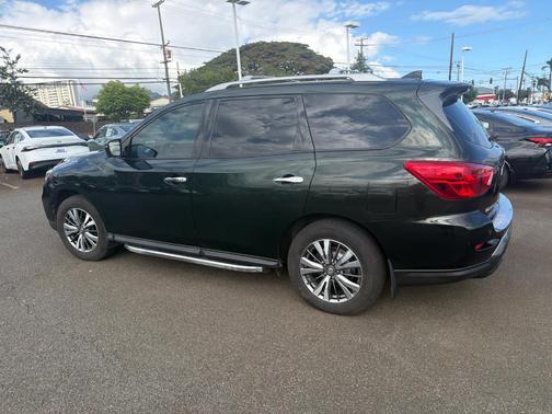 Midnight Pine Metallic 2020 Nissan Pathfinder SL