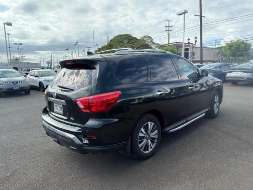 Midnight Pine Metallic 2020 Nissan Pathfinder SL
