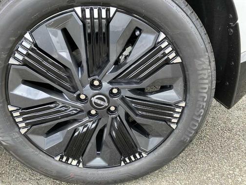 2025 Nissan Murano Platinum