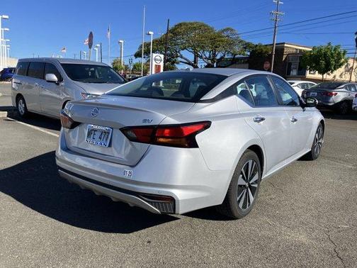 2022 Nissan Altima 2.5 SV