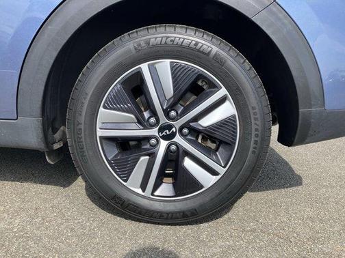 2022 Kia Niro EX Premium