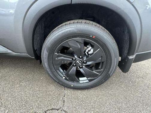 Gun Metallic 2026 Nissan Rogue SV