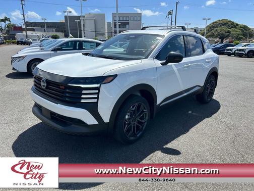 Aspen White Tri 2026 Nissan Kicks SR