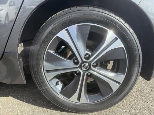 2020 Nissan Leaf SV