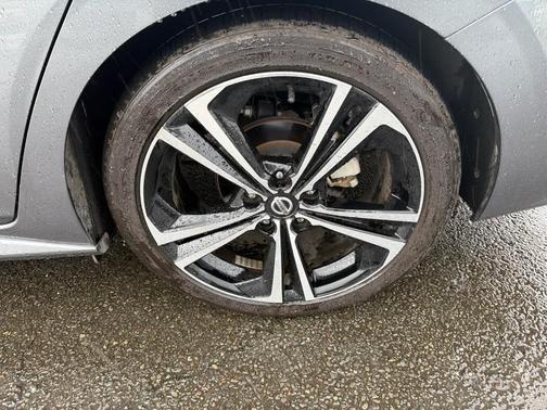 Gun Metallic 2022 Nissan Sentra SR