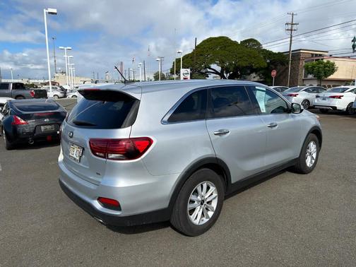 2020 Kia Sorento LX