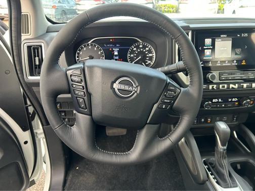 Glacier White 2026 Nissan Frontier SV