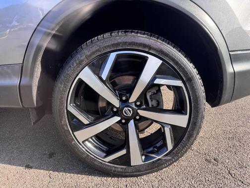 2020 Nissan Rogue Sport SL