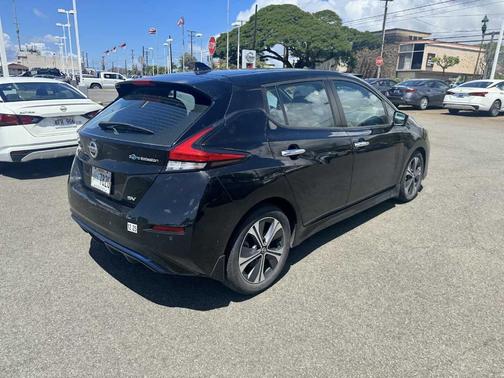 2020 Nissan Leaf SV