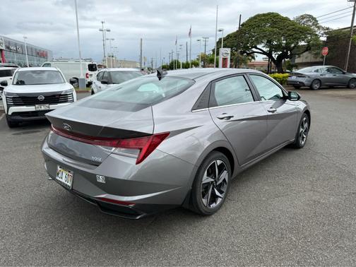 Metal 2023 Hyundai ELANTRA HEV Limited
