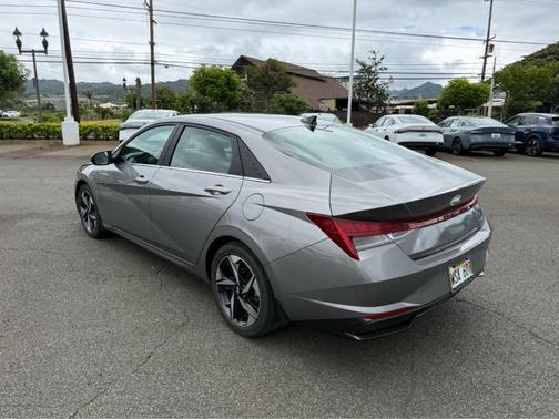 Metal 2023 Hyundai ELANTRA HEV Limited