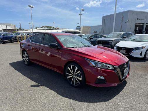 Scarlet Ember 2021 Nissan Altima 2.5 SR