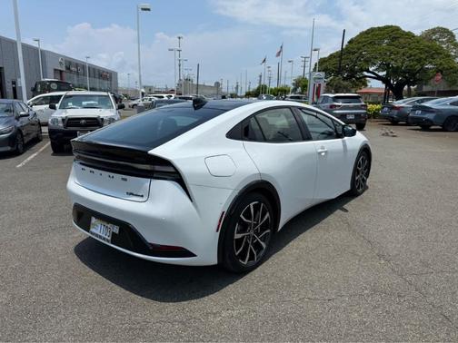 Wind Chill Pearl 2024 Toyota Prius Prime XSE