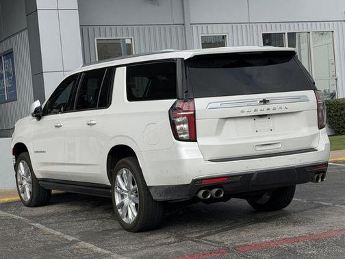 2024 Chevrolet Suburban High Country