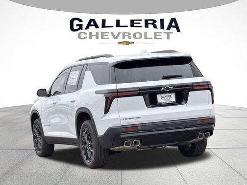 Summit White 2026 Chevrolet Traverse LT