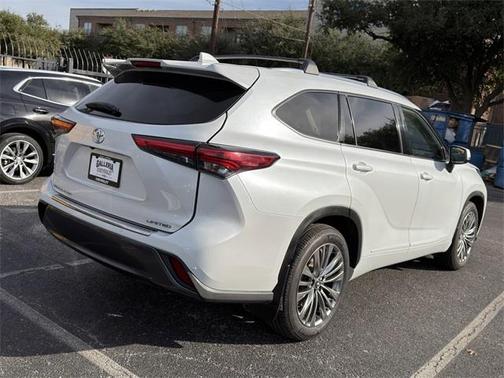 2022 Toyota Highlander Limited