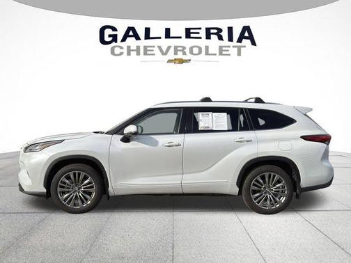 2022 Toyota Highlander Limited