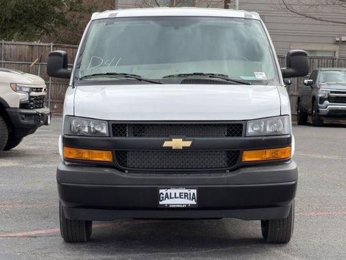 2026 Chevrolet Express 2500 Work Van