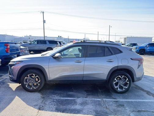 2024 Chevrolet Trax LT