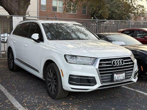2019 Audi Q7 45 Premium Plus