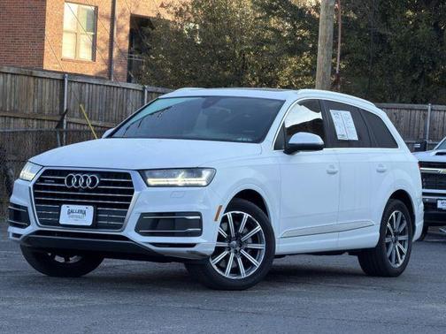 2019 Audi Q7 45 Premium Plus