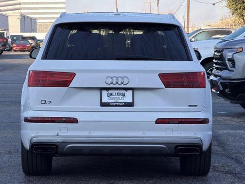 2019 Audi Q7 45 Premium Plus