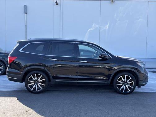 2021 Honda Pilot Touring 8-Passenger