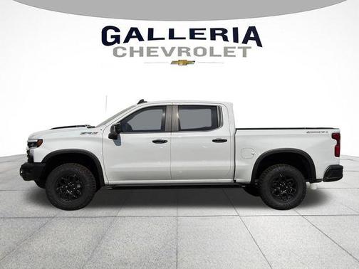 Summit White 2026 Chevrolet Silverado 1500 ZR2