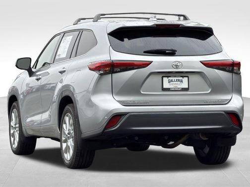 Celestial Silver Metallic 2023 Toyota Highlander Limited