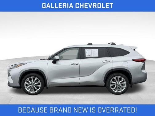 Celestial Silver Metallic 2023 Toyota Highlander Limited