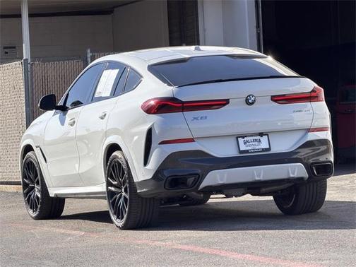 2025 BMW X6 xDrive40i