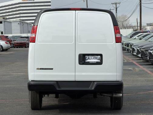 2026 Chevrolet Express 2500 Work Van