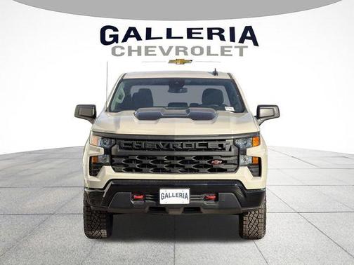 White Sand 2026 Chevrolet Silverado 1500 Custom Trail Boss