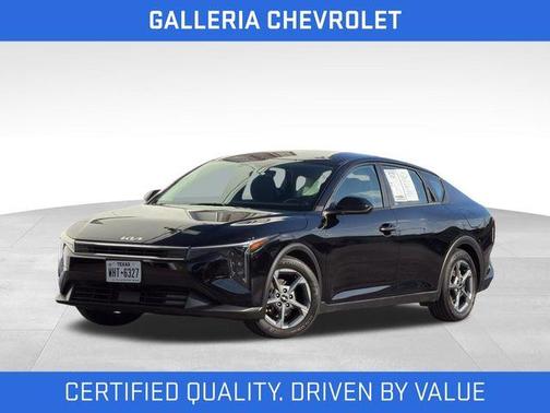 Aurora Black Pearl 2025 Kia K4