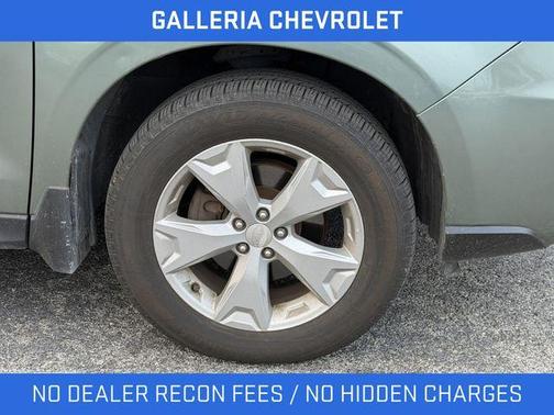 Jasmine Green Metallic 2016 Subaru Forester 2.5i Limited