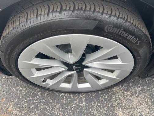 2022 Tesla Model 3 Base